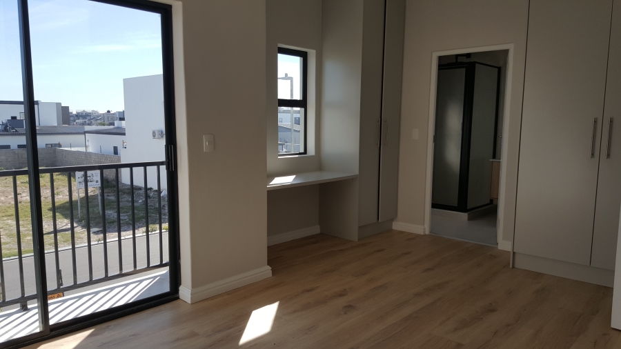 3 Bedroom Property for Sale in Sandown Western Cape